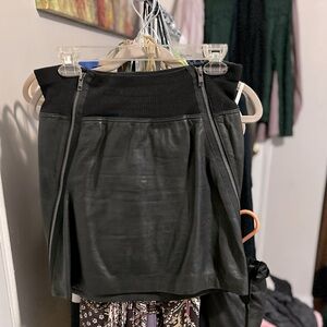 Black Leather Miniskirt with Elastic Waist and 2 Zippers